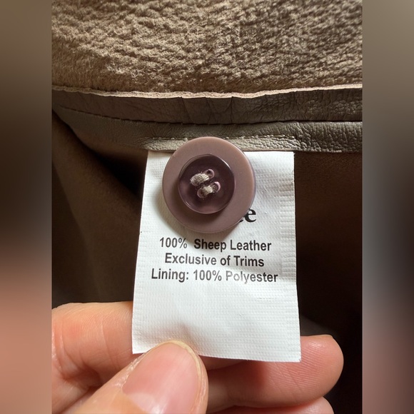 Quince 100% Leather Shirt Jacket in Mushroom size XS - Picture 5 of 13